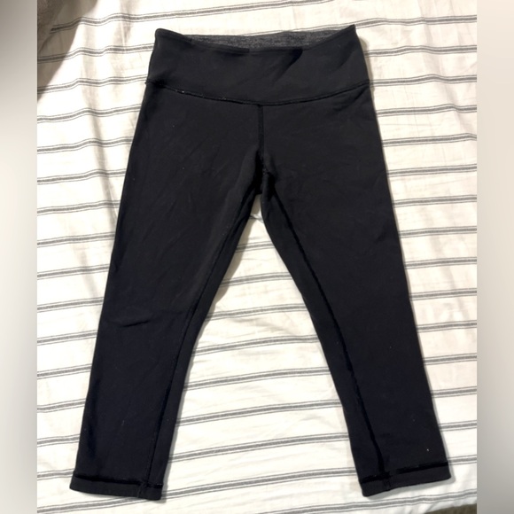 Lululemon capri length leggings - Picture 2 of 2